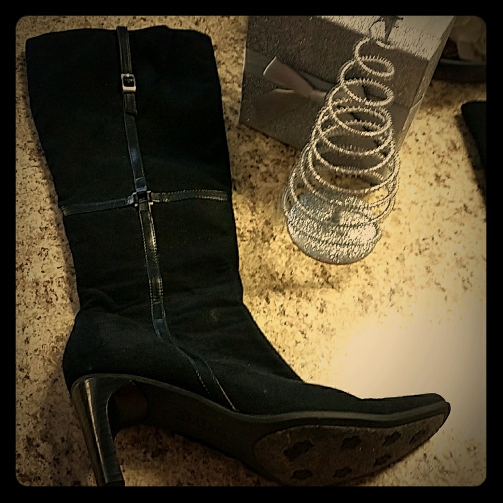 Black suede Christmas boots