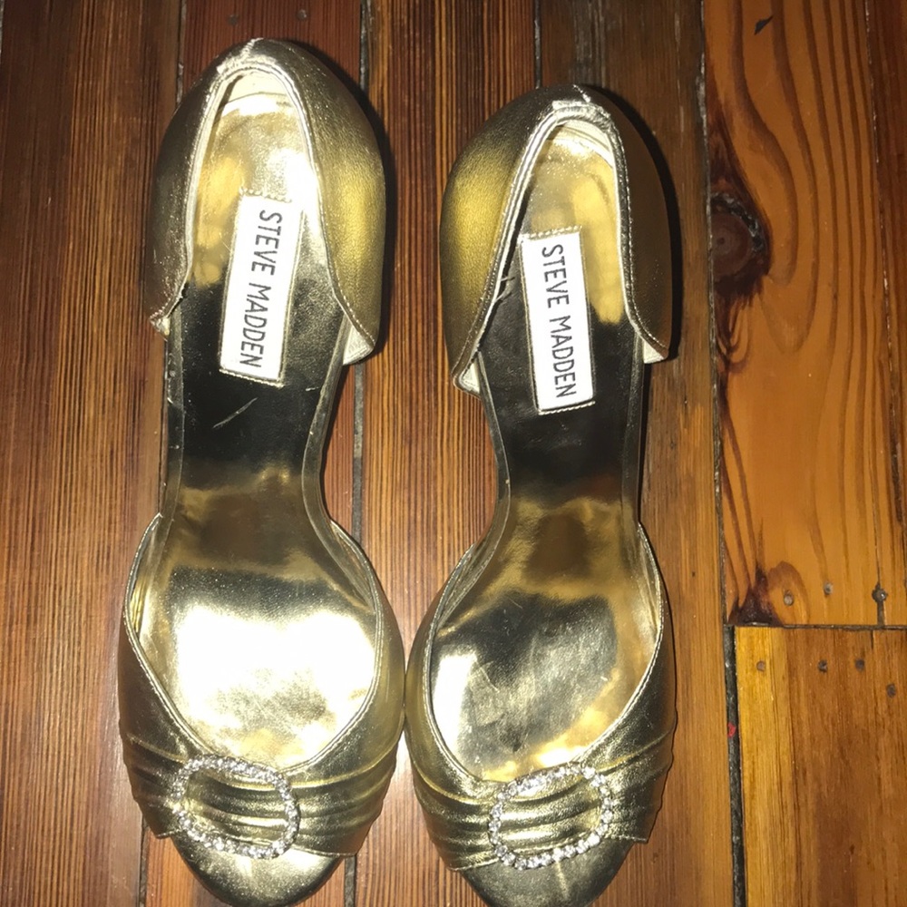 Steve Madden metallic gold heels