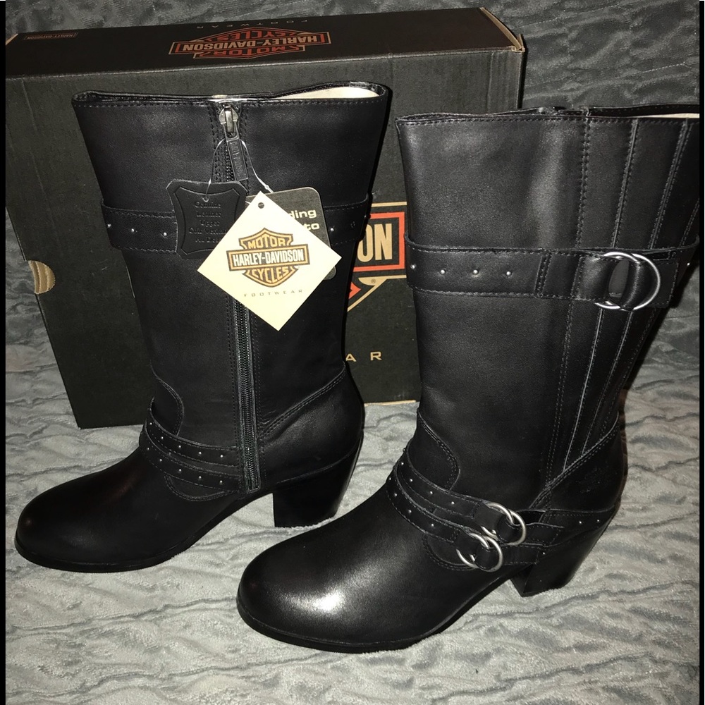 Brand new women’s Harley Davidson boots. Size 9.