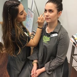 Meet your Posher, Jasmine