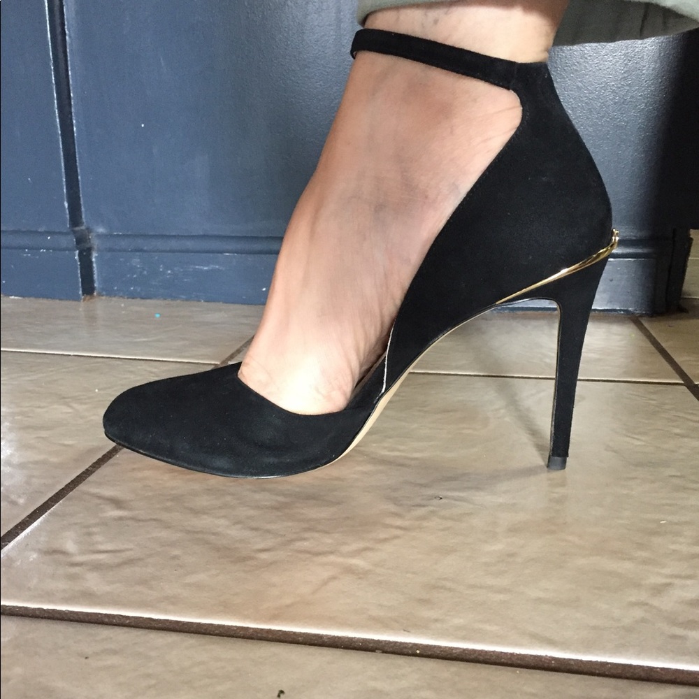 Michael Kors Georgia ankle strap pumps