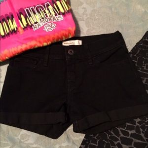Abercrombie kids black shorts