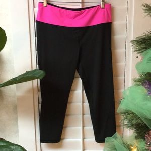 Victoria’s Secret Knockout Capri