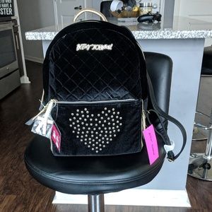 Elegant & Chic black velvet backpack