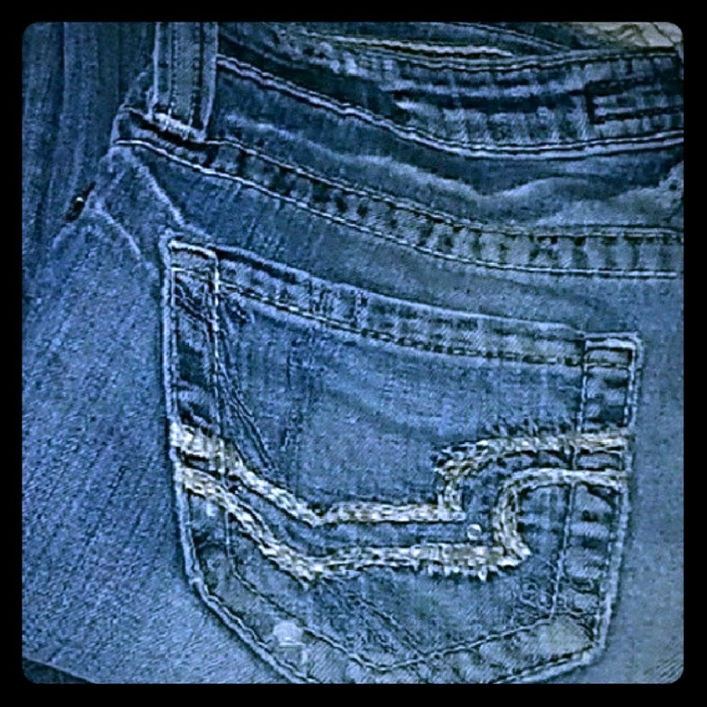 On hold for "deniall" a trade plz don't purchase