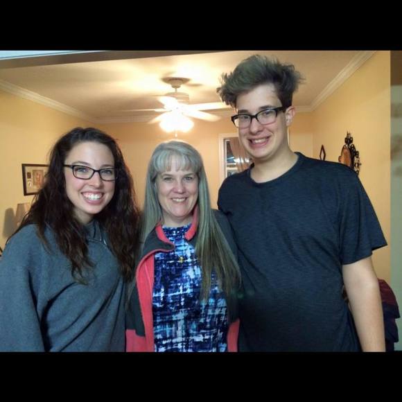 Meet your Posher, Andrew - Picture 1 of 1