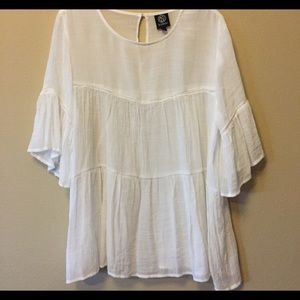 Fun natural 'crinkle' fabric blouse.