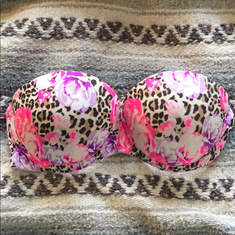 Strapless VS Pink Bra- 34B. Pre-loved.