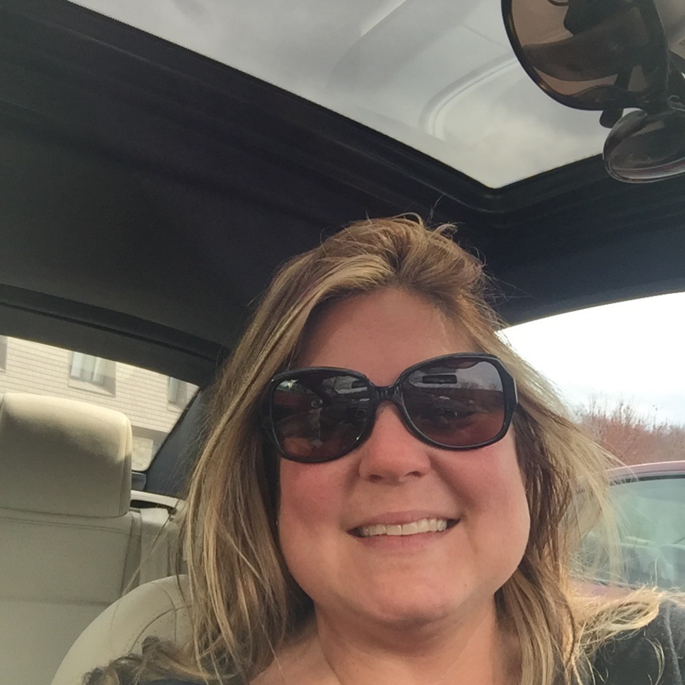 Meet your Posher, Nicole