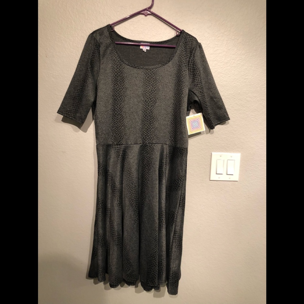 Nicole dress