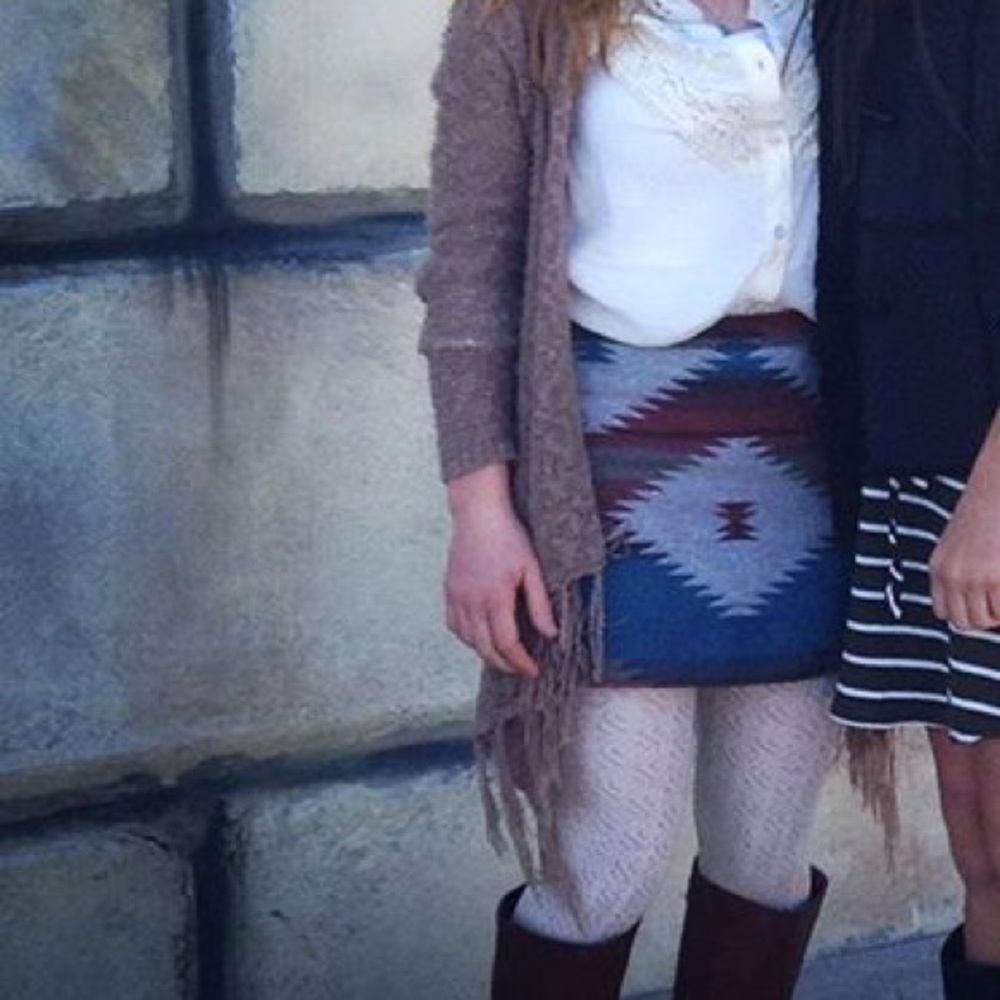 American Eagle Wool skirt