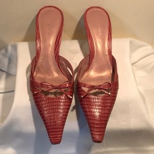 Ann Taylor kitten heels