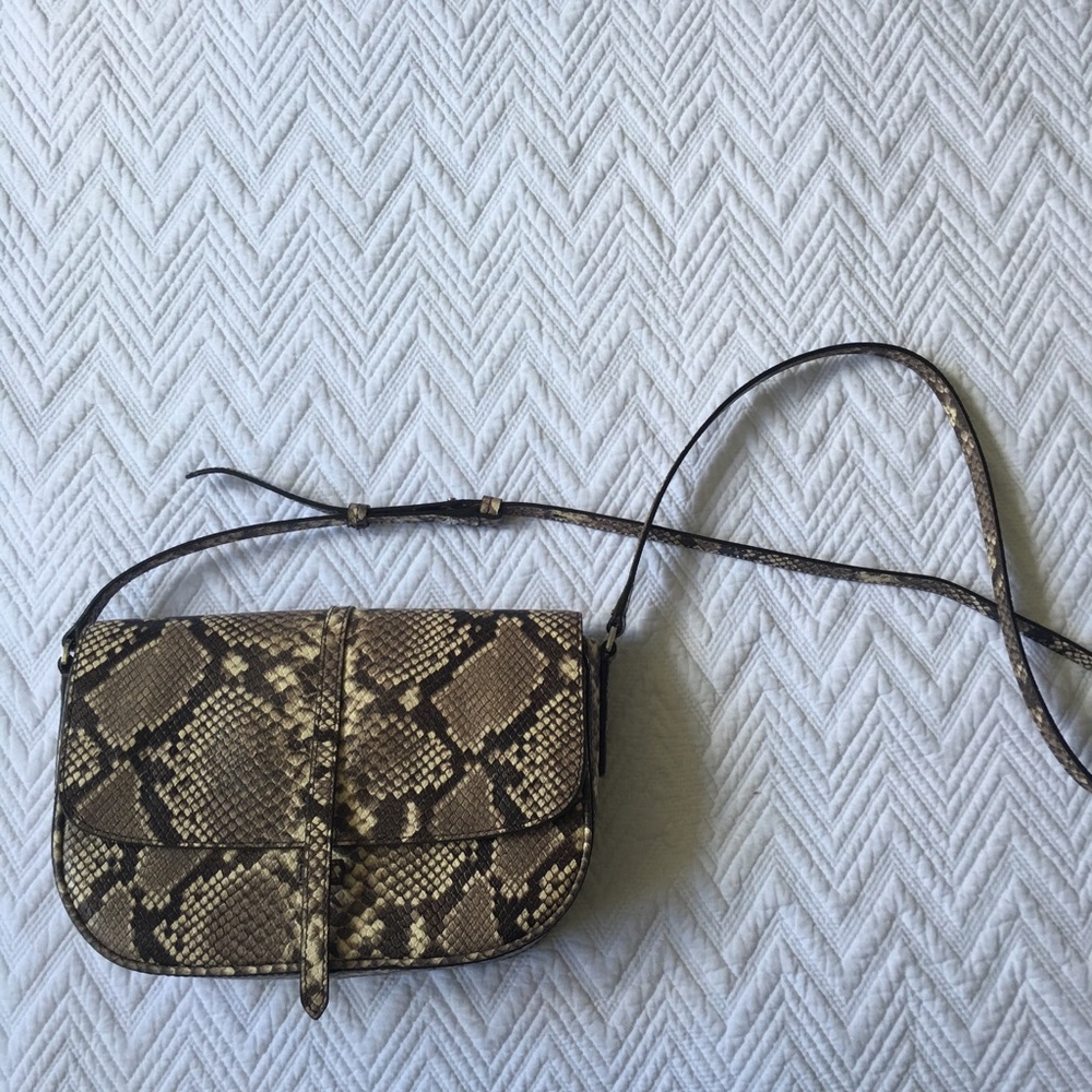 Purse - Picture 2 of 3