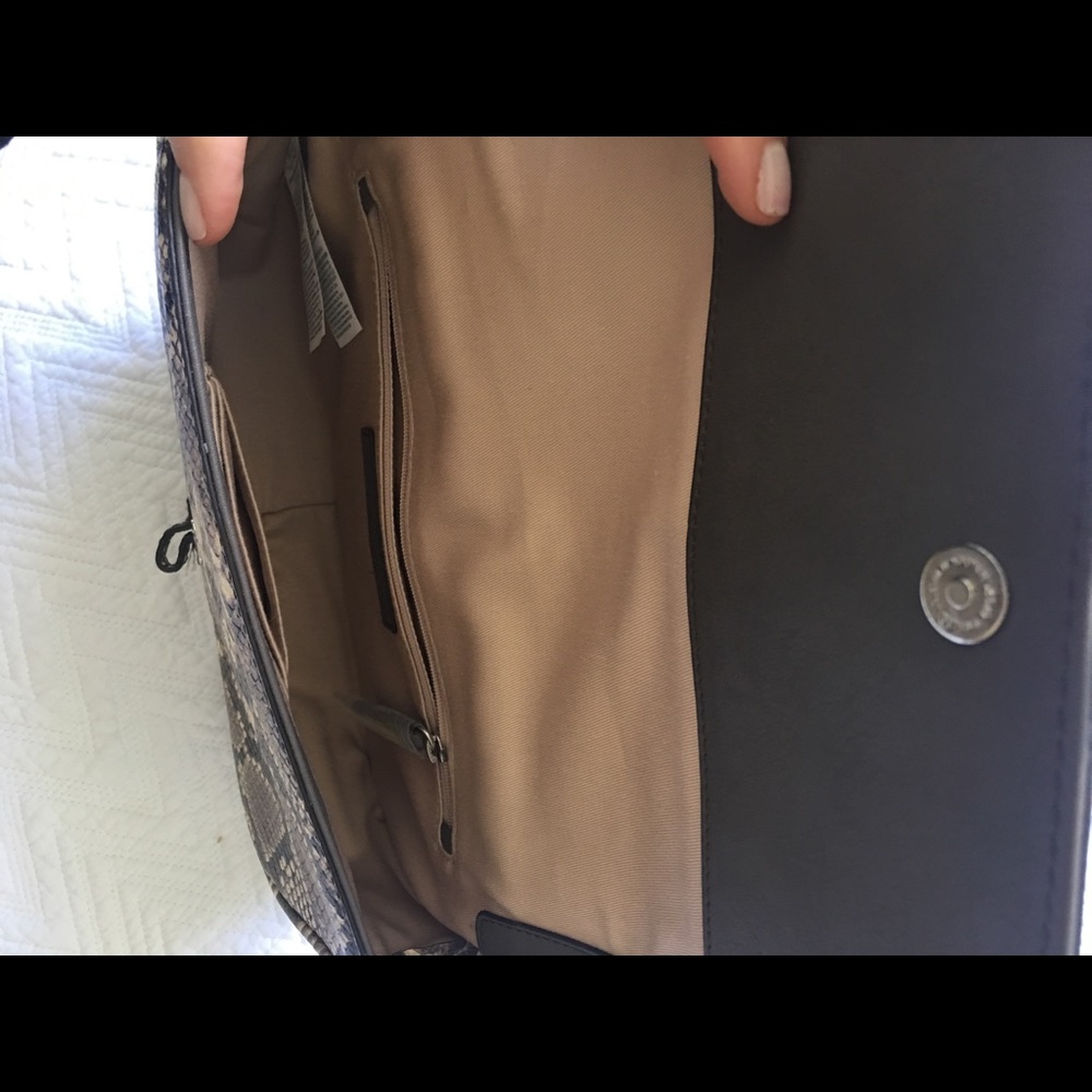 Purse - Picture 3 of 3