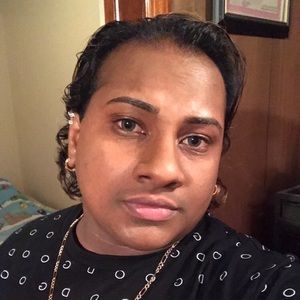 Meet your Posher, Nadia