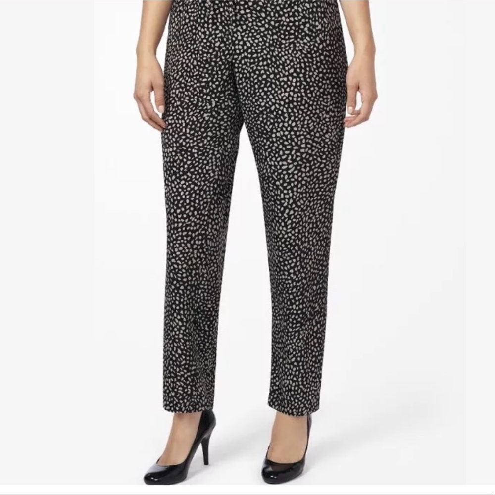 NWT Catherines Swirl Trouser Pants