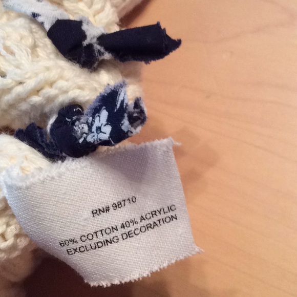 Thistle & Lavender cream sweater. NWOT - Picture 4 of 4