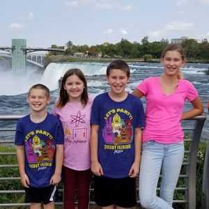 Meet your Posher, Becky