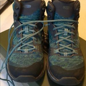 Keen Terradora Mid WP hiking boot