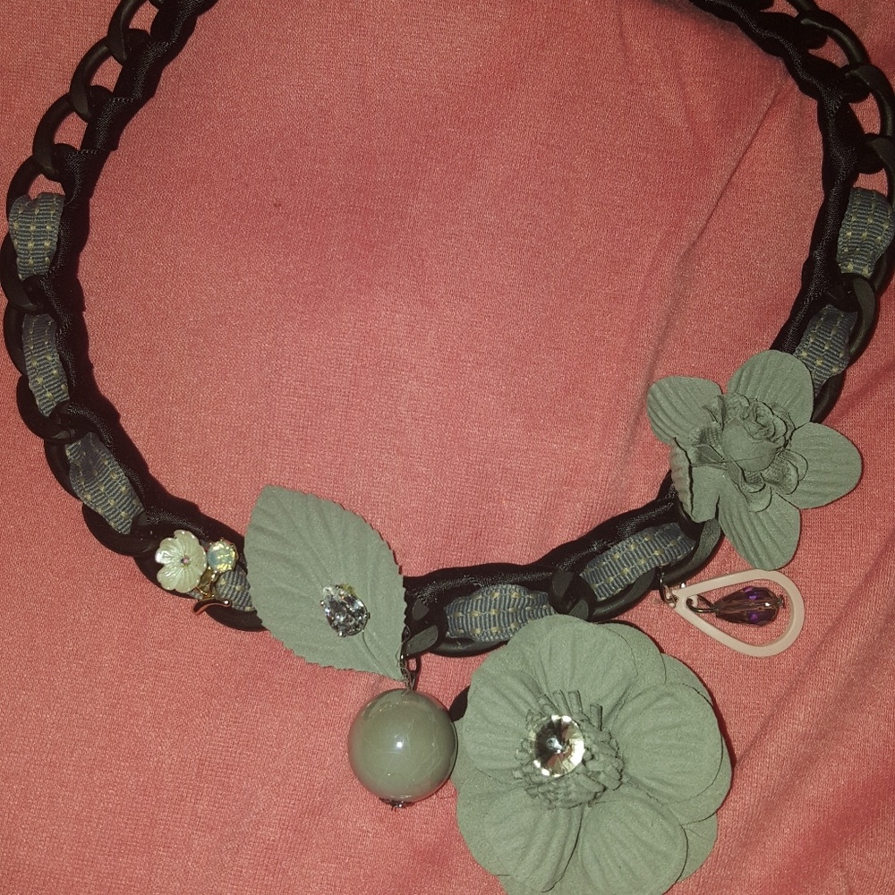 OverSized NeckLace