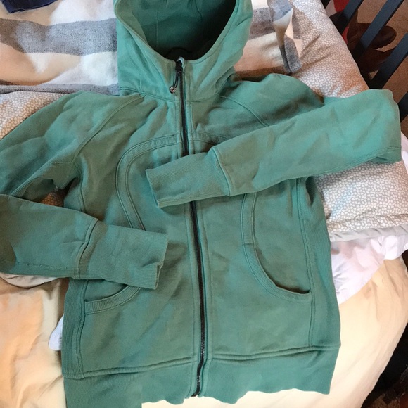 lululemon athletica Tops - Lululemon Scuba Hoodie