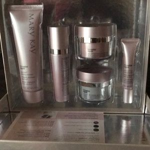 Mary Kay’s time wise repair set. Expired spf l