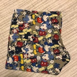 Lularoe Disney OS leggings