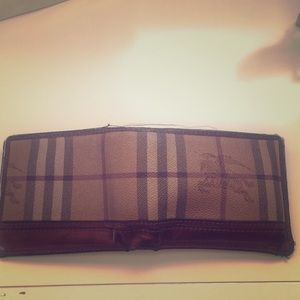 Burberry men’s wallet