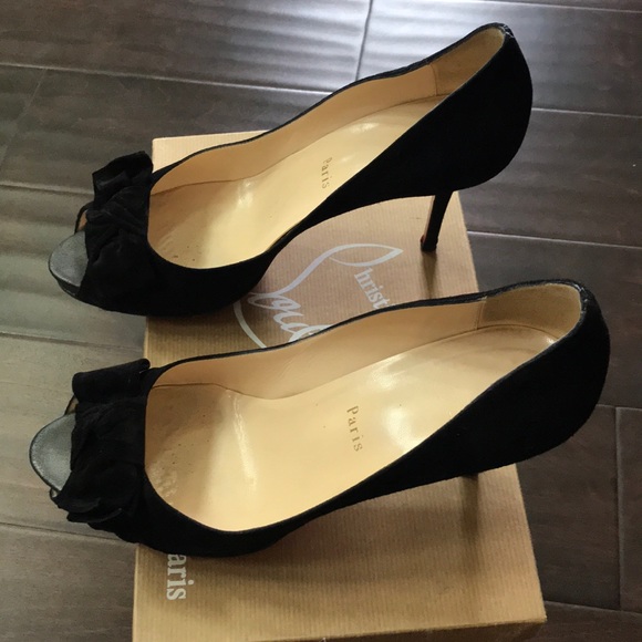 Christian Louboutin high heels in black velvet - Picture 3 of 8