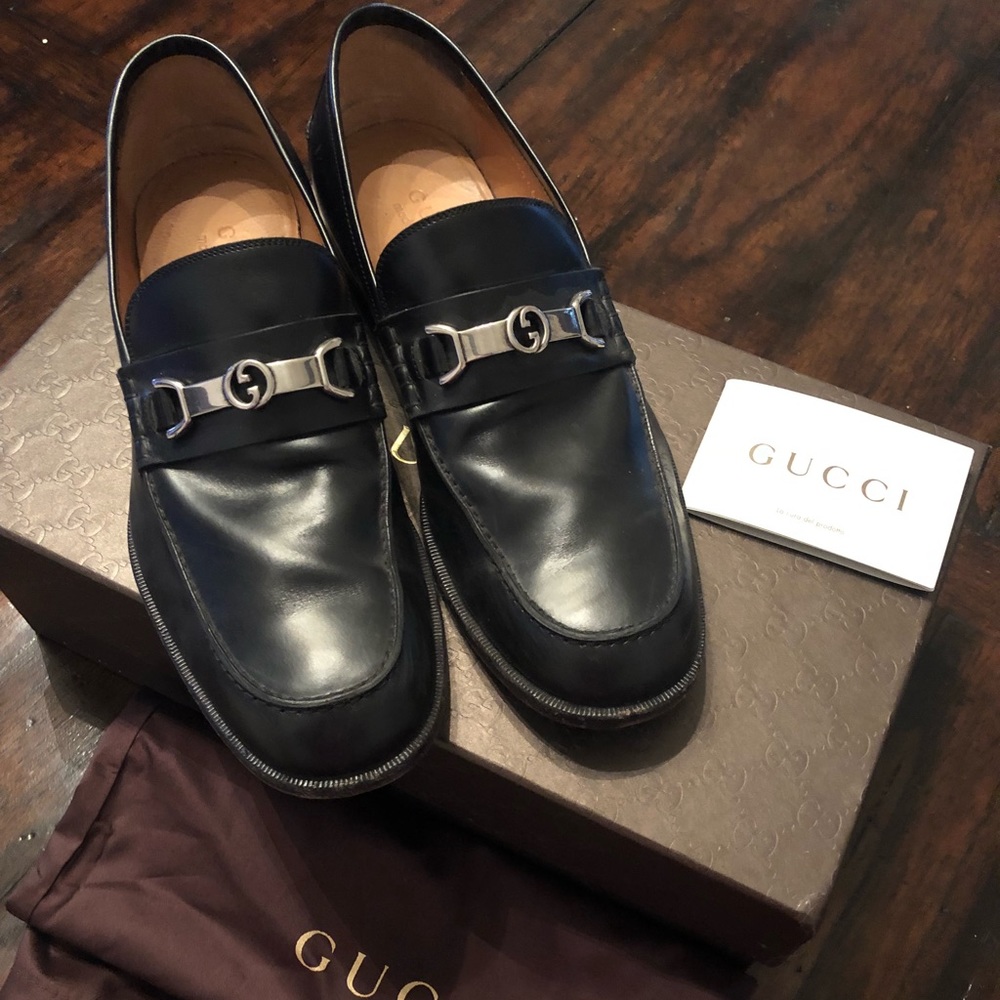 Men’s Gucci loafer size 7.5! Like new condition.