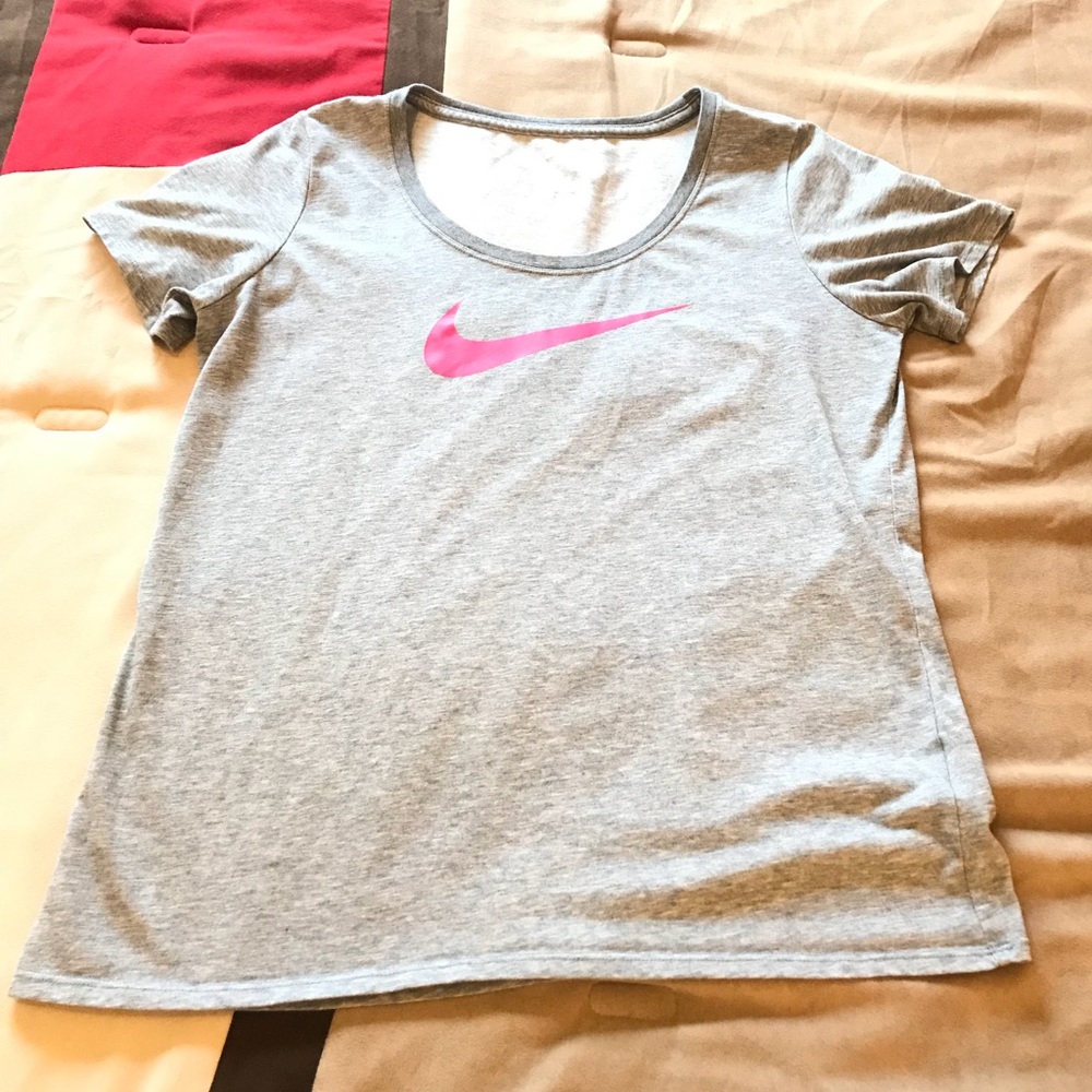 NIKE DRI-FIT TEE—Size Large