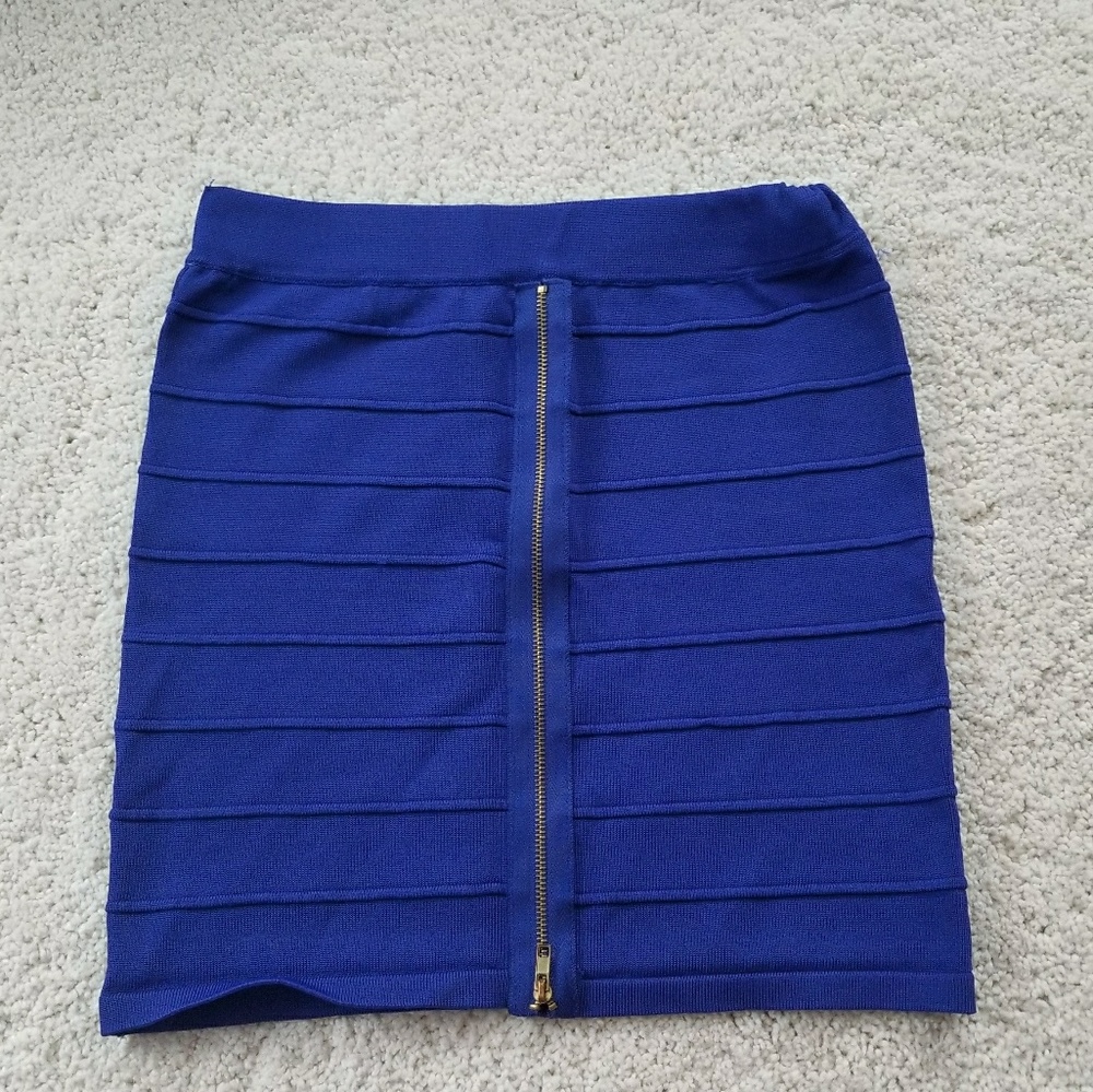 Zipper pencil skirt