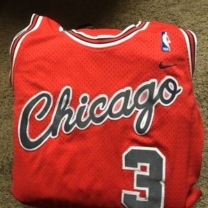 Chicago bulls jersey (CHANDLER #3)