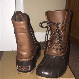 Brown duck boots by Sugar size 8