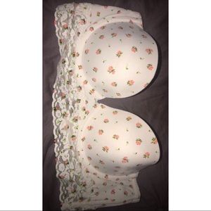 Victoria’s Secret PINK bra