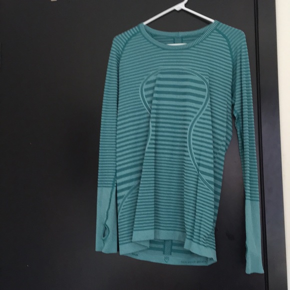 EUC LS Swiftly top by lululemon in teal - Picture 1 of 5