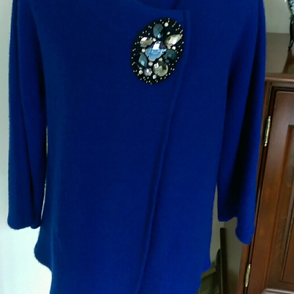 Cardigan - Picture 5 of 8