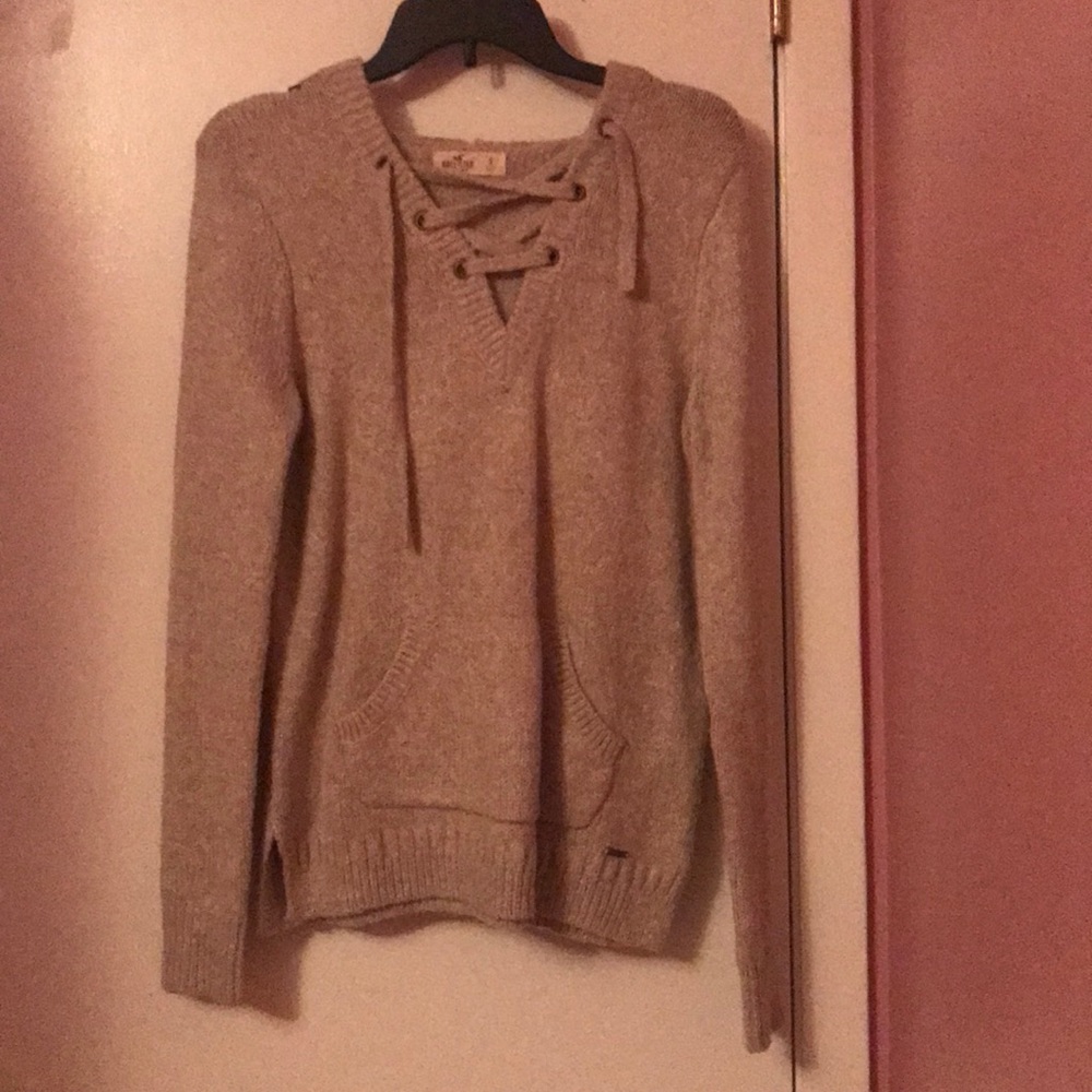 Hollister sweater