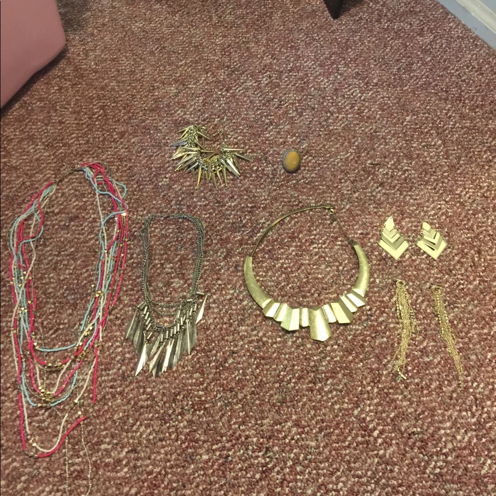 Jewelry bundle. - Picture 2 of 7