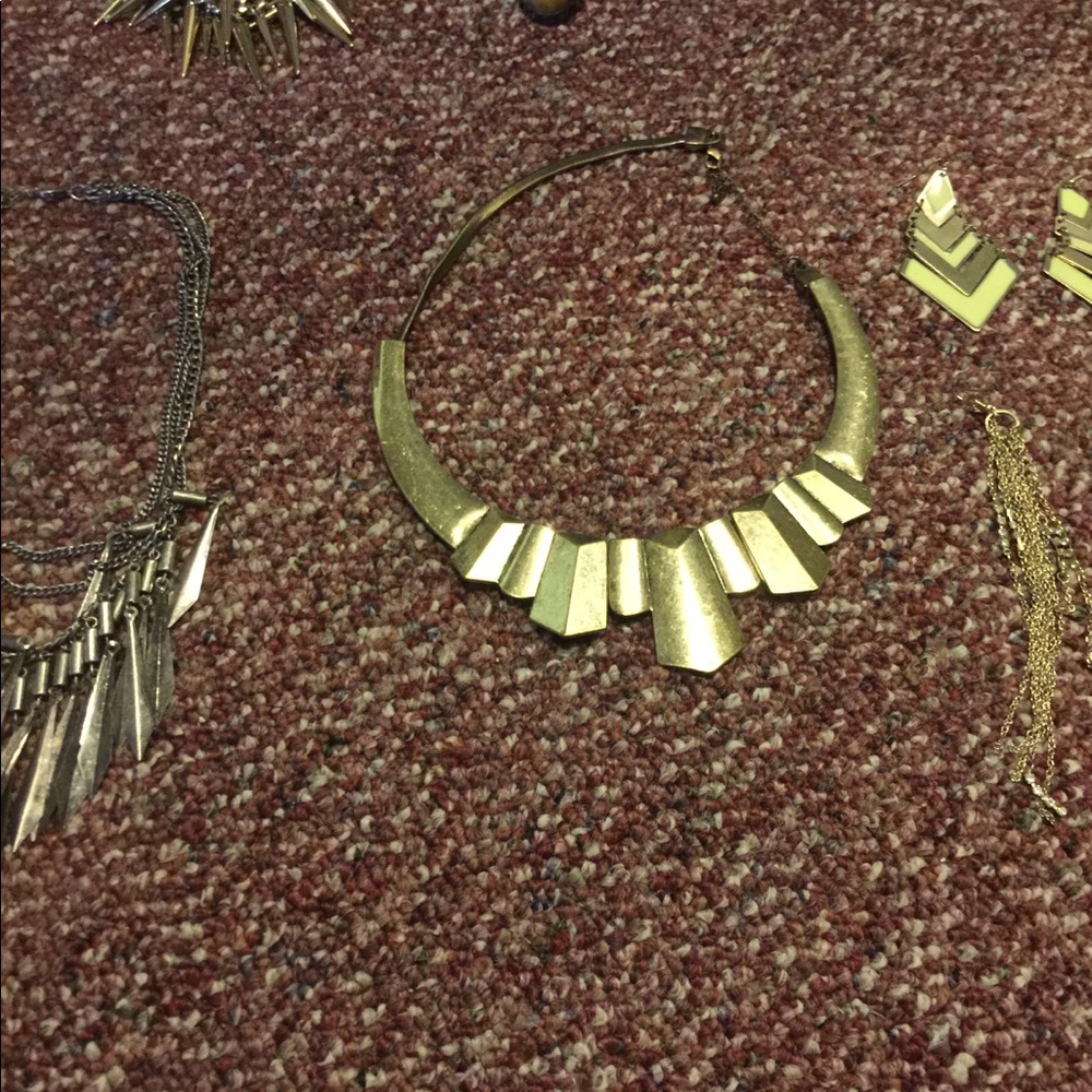 Jewelry bundle. - Picture 4 of 7