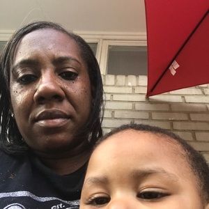 Meet your Posher, Monique