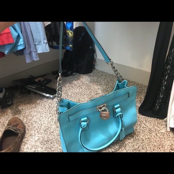 Michael kors purse - Picture 4 of 4