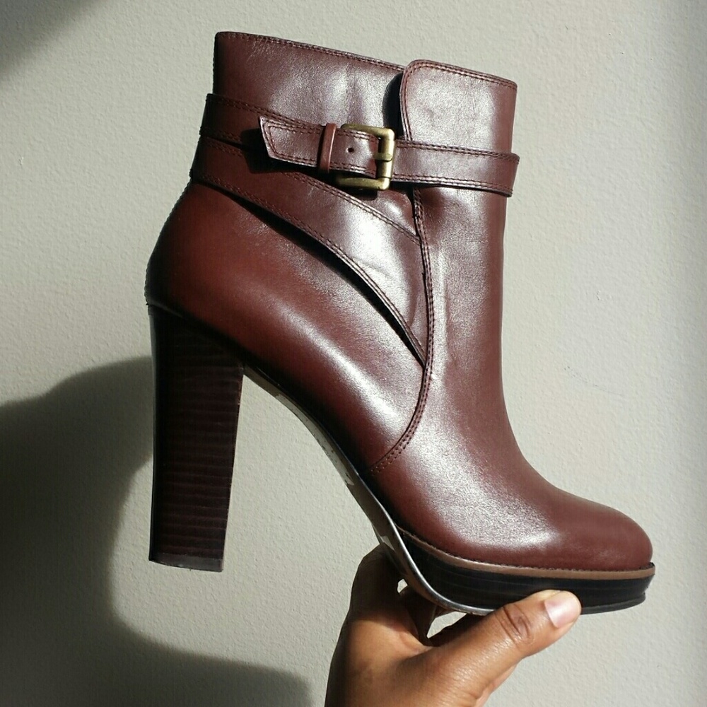 || Arturo Chiang || Primo Heeled Ankle Booties