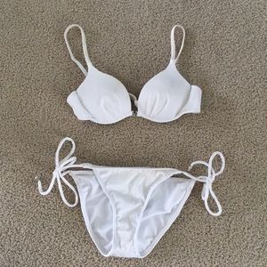 Venus Bikini Set