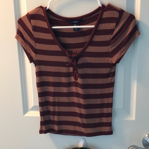 Striped Lace Up Crop Top - Picture 1 of 4