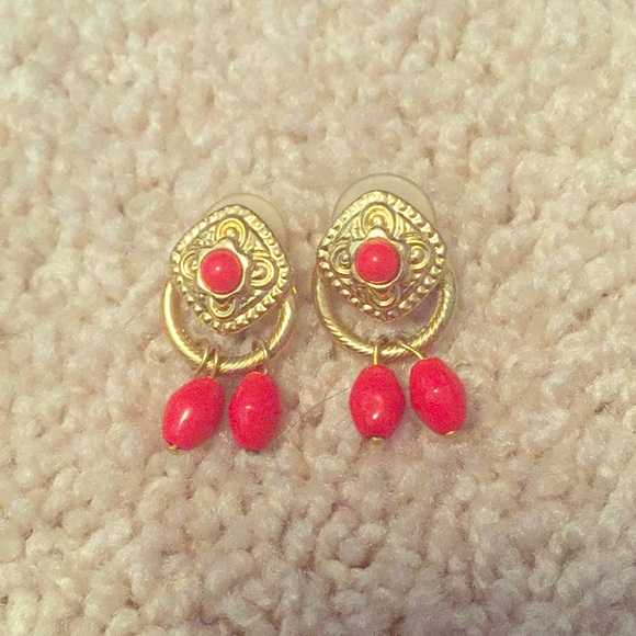 Earrings - Picture 1 of 1