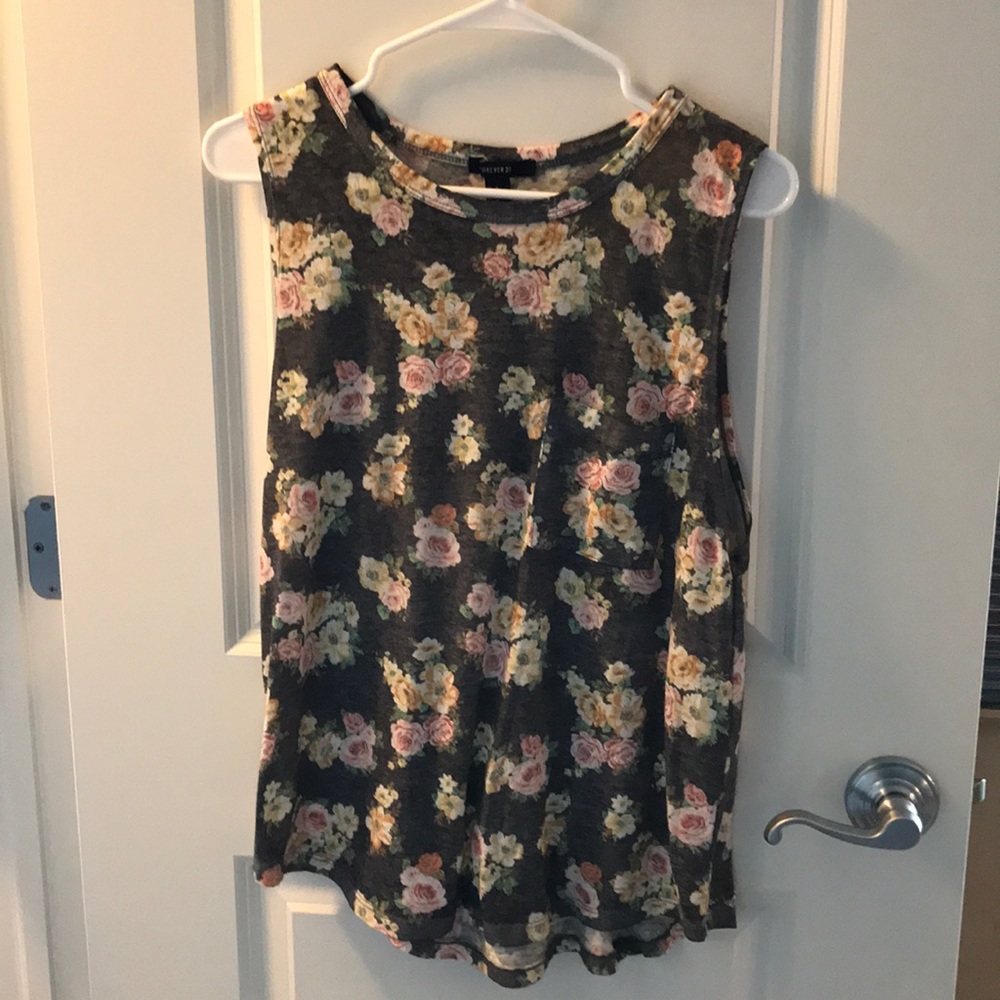 Gray Floral Muscle Tee