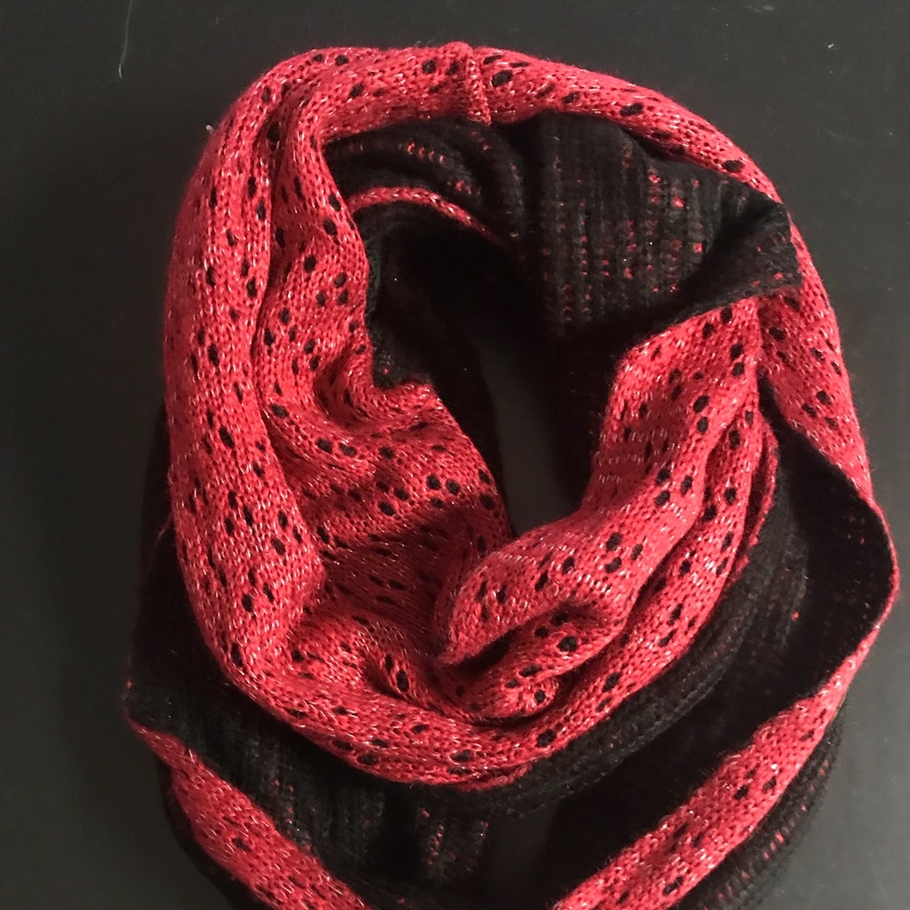 Infinity scarf