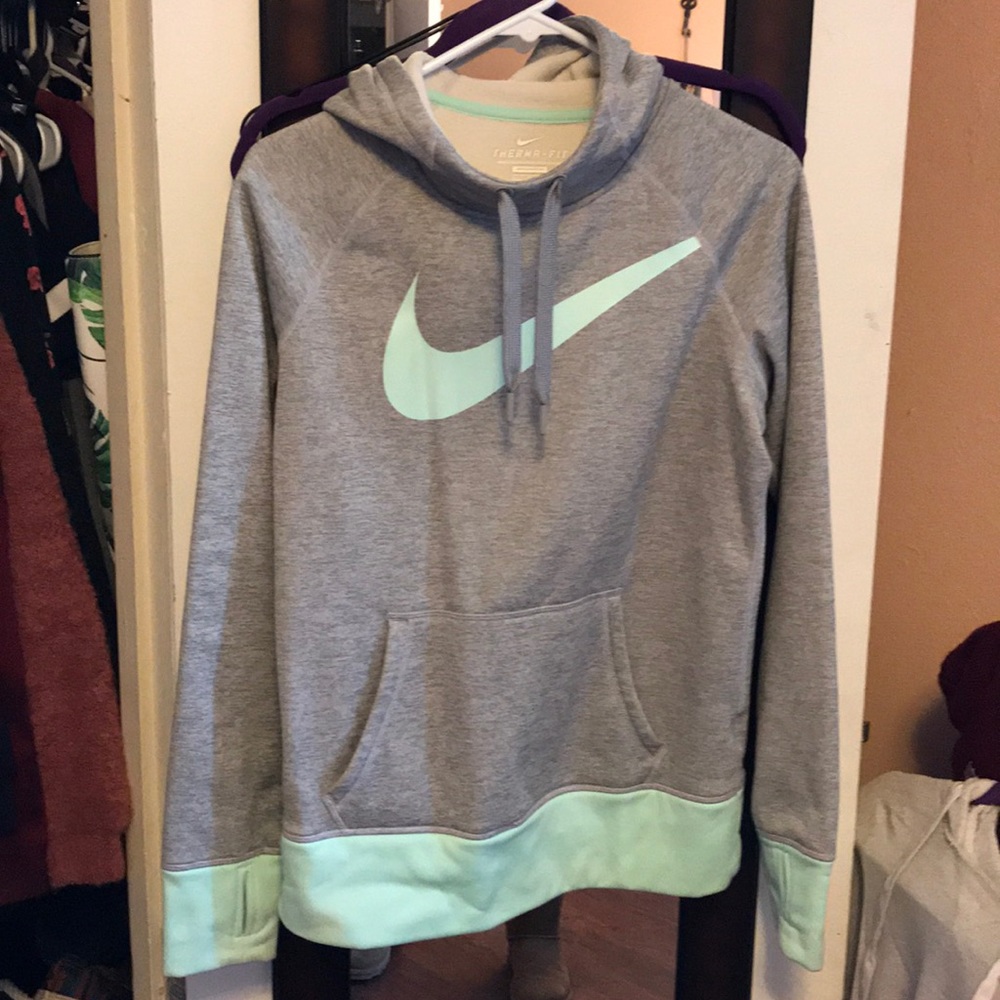 Nike therma fit womens mint pullover hoodie S