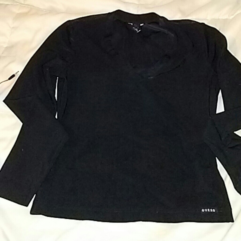 Guess V neck shirt